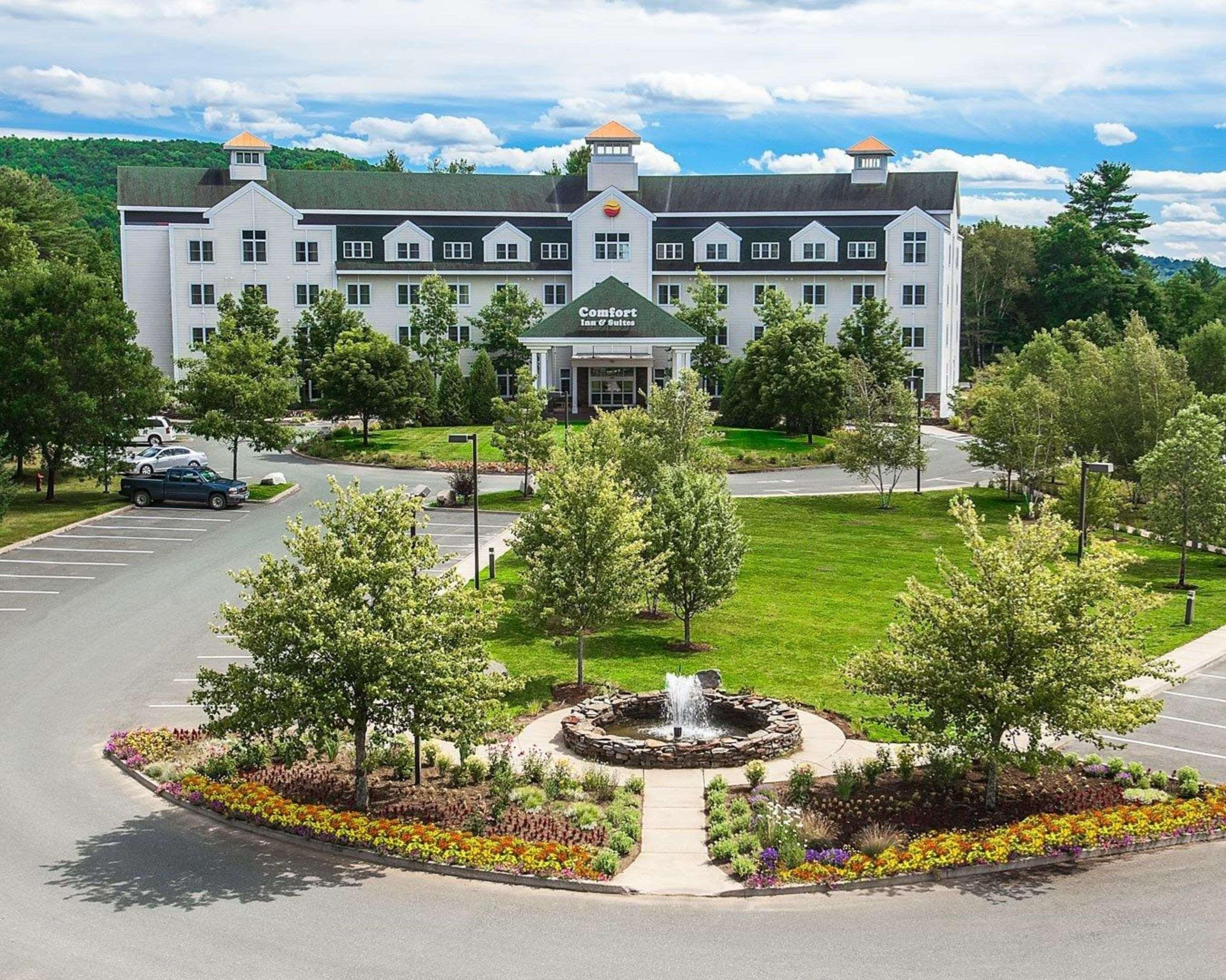 Comfort Inn & Suites Near Burke Mountain St. Johnsbury Esterno foto