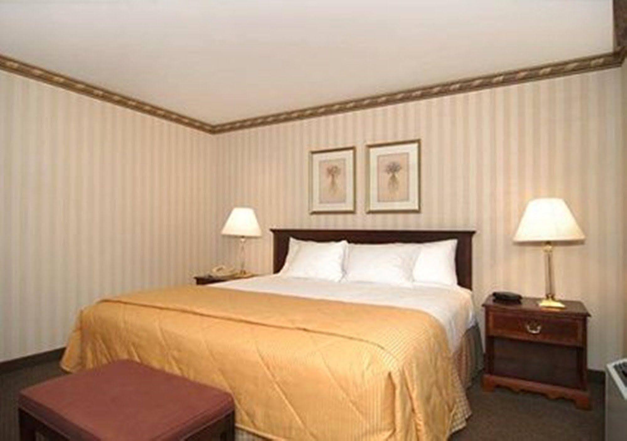 Comfort Inn & Suites Near Burke Mountain St. Johnsbury Esterno foto